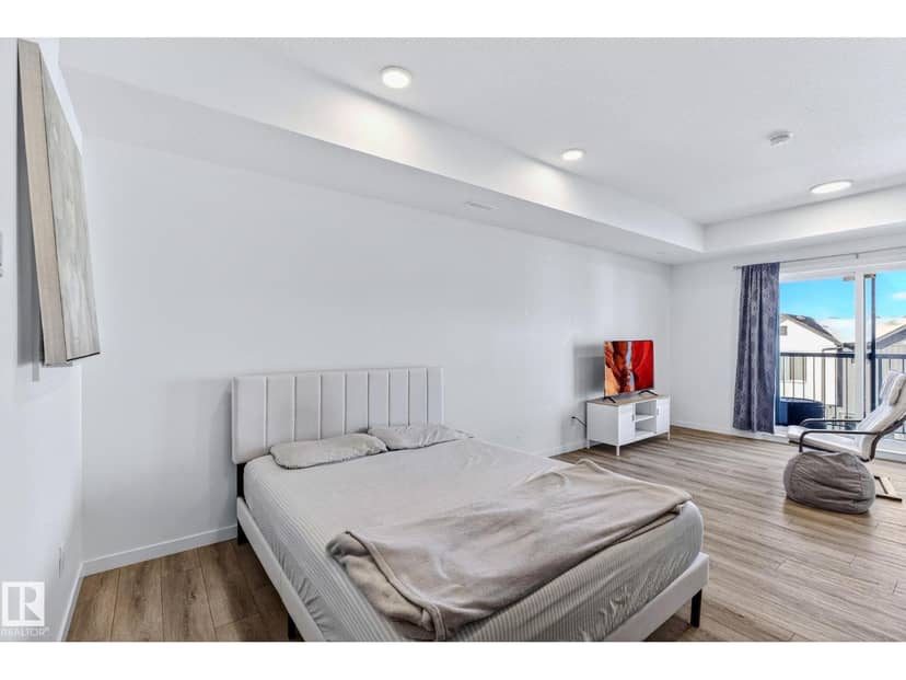 #301 864 Secord Bv NW, Edmonton, photo 6