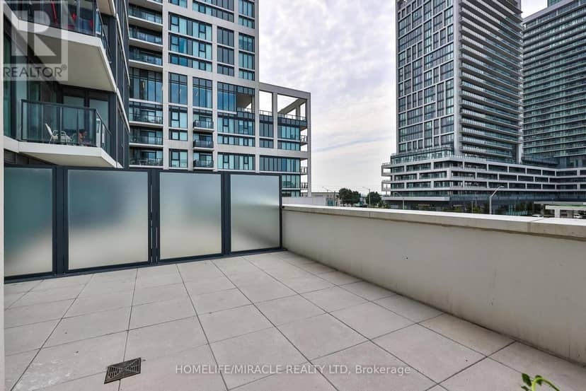 223 - 9000 Jane Street — photo 15 of 37
