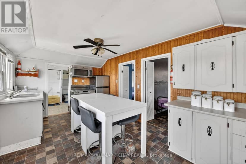127 Monck Road — photo 9 of 20