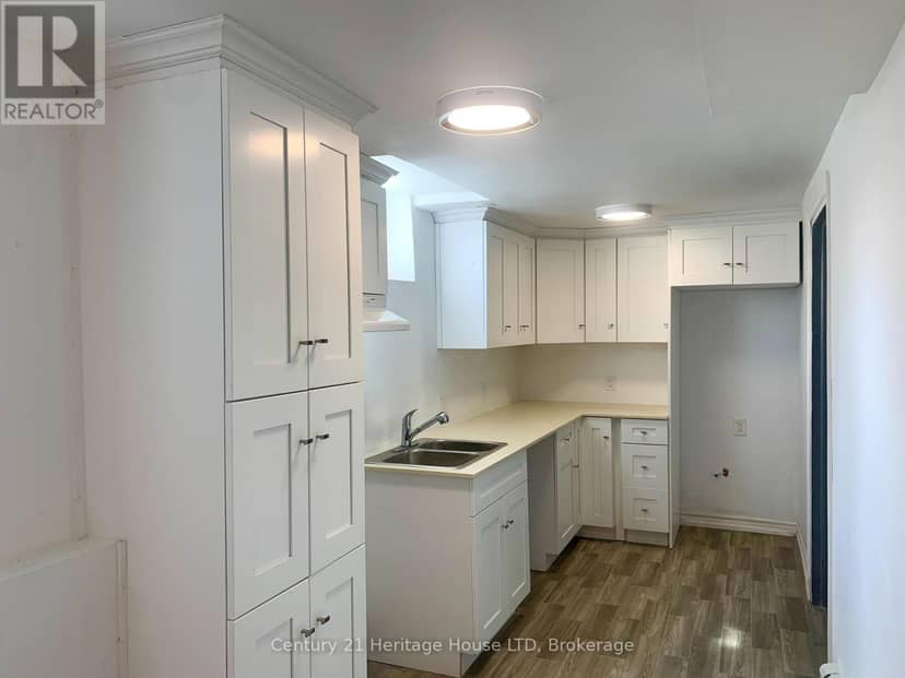 2 Foley Crescent — photo 27 of 29