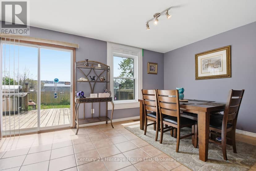 6864 Sunrise Court — photo 16 of 40