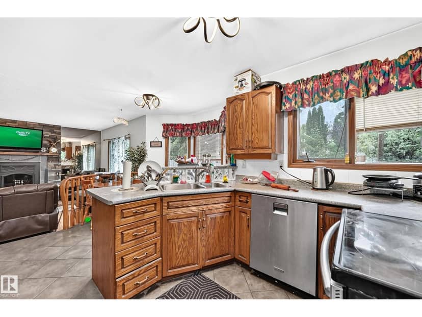 6 Atkinson Pl — photo 17 of 40