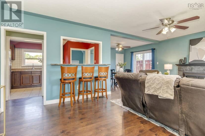 10 Westwood Drive — photo 5 of 40