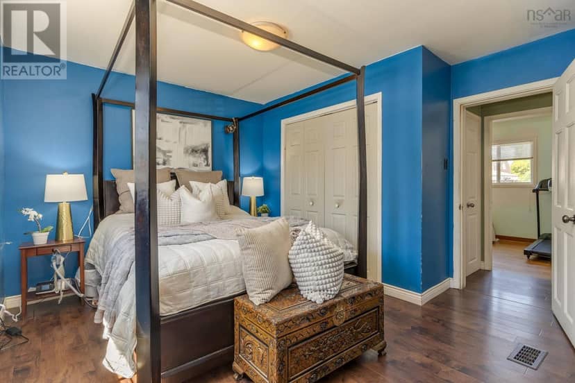 10 Westwood Drive — photo 24 of 40