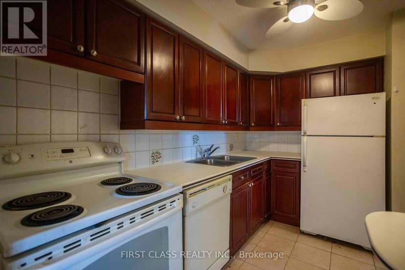 711 - 1338 York Mills Road — photo 14 of 34