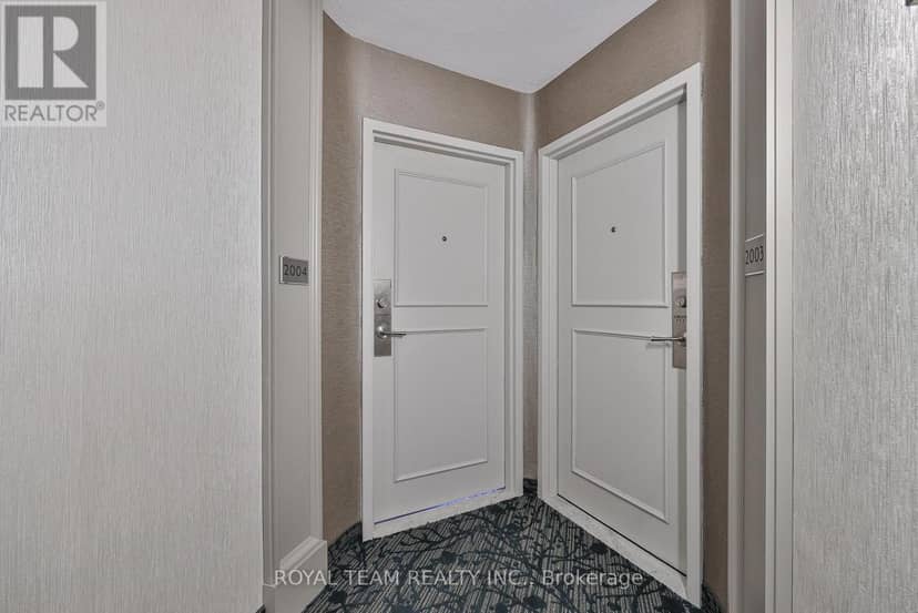 2004 - 1333 Bloor Street — photo 4 of 40