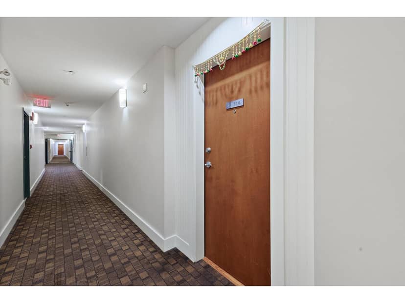 318 10180 153 STREET, Surrey, photo 5