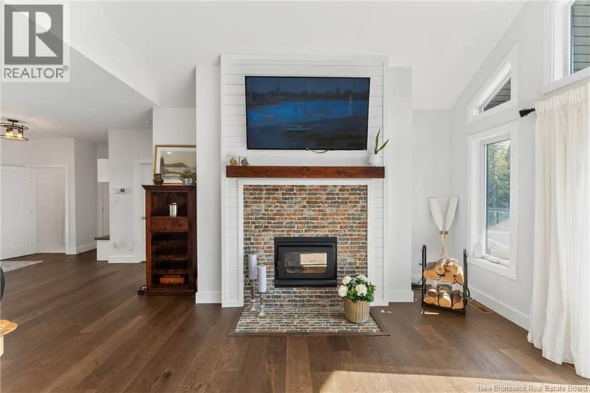 80 Fiander Road — photo 10 of 40