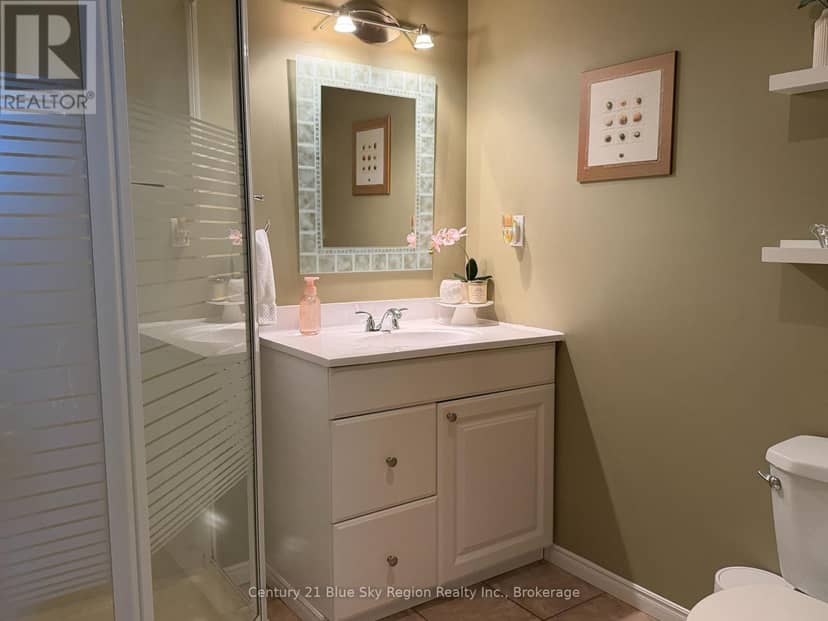 790 Laurentian Avenue — photo 27 of 40