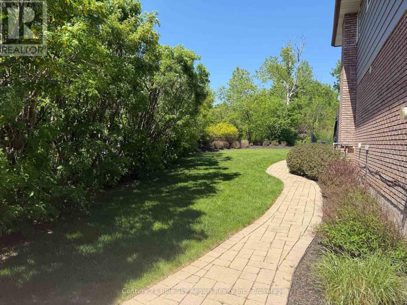 790 Laurentian Avenue — photo 36 of 40