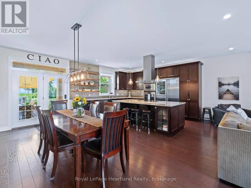 24 Thimbleweed Drive — photo 19 of 40