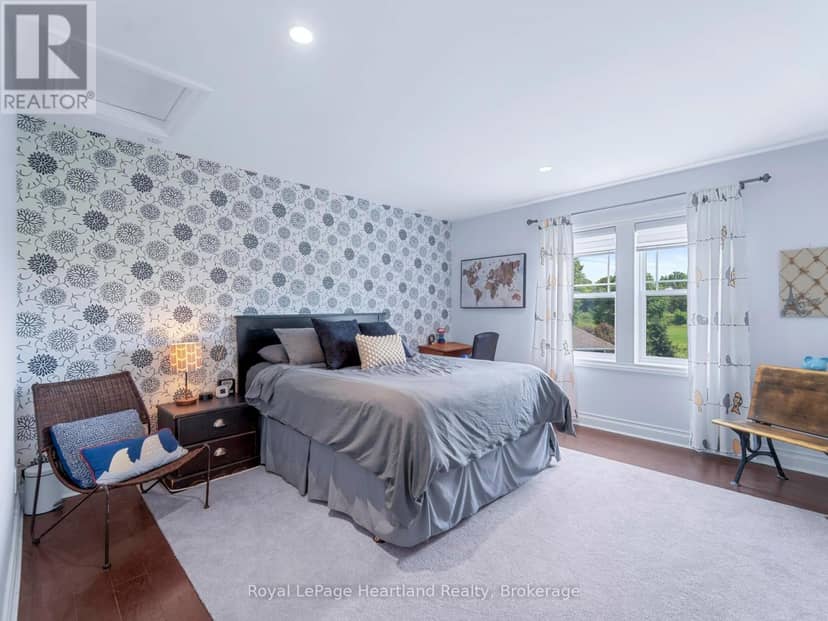 24 Thimbleweed Drive — photo 39 of 40