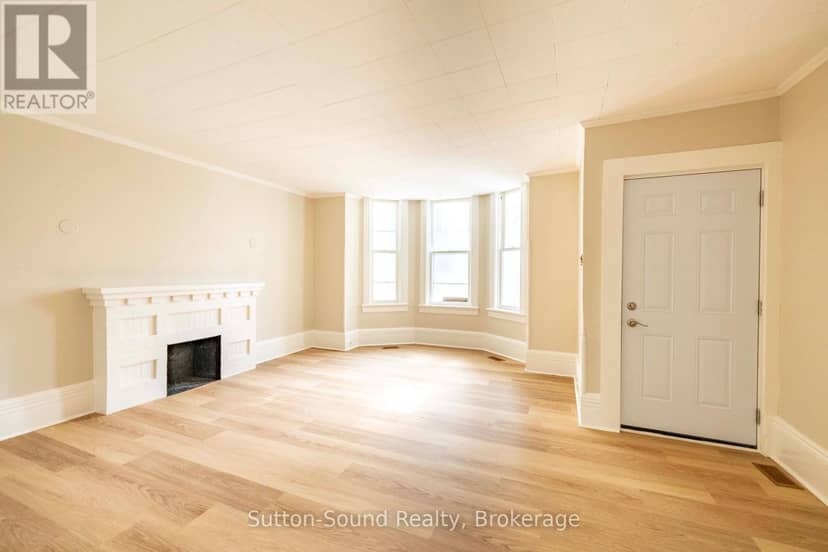 1100 4th Avenue E — photo 4 of 33