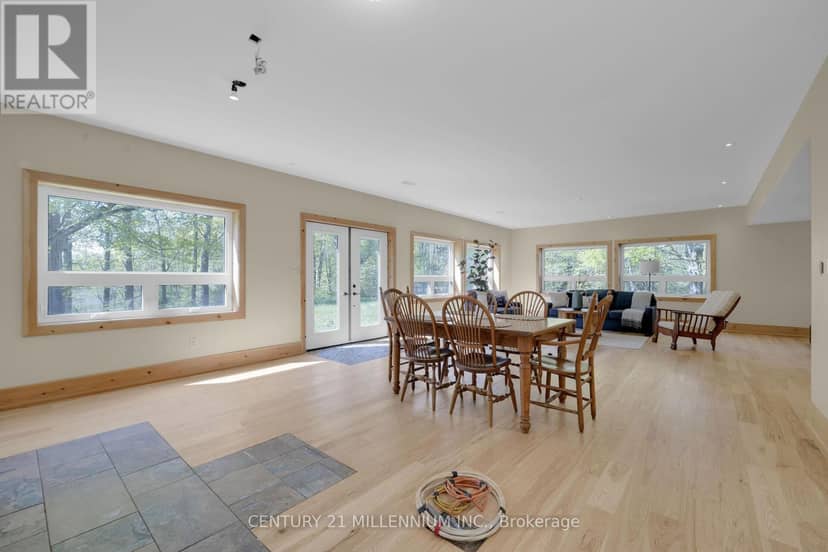 5204 Ninth Line — photo 29 of 40
