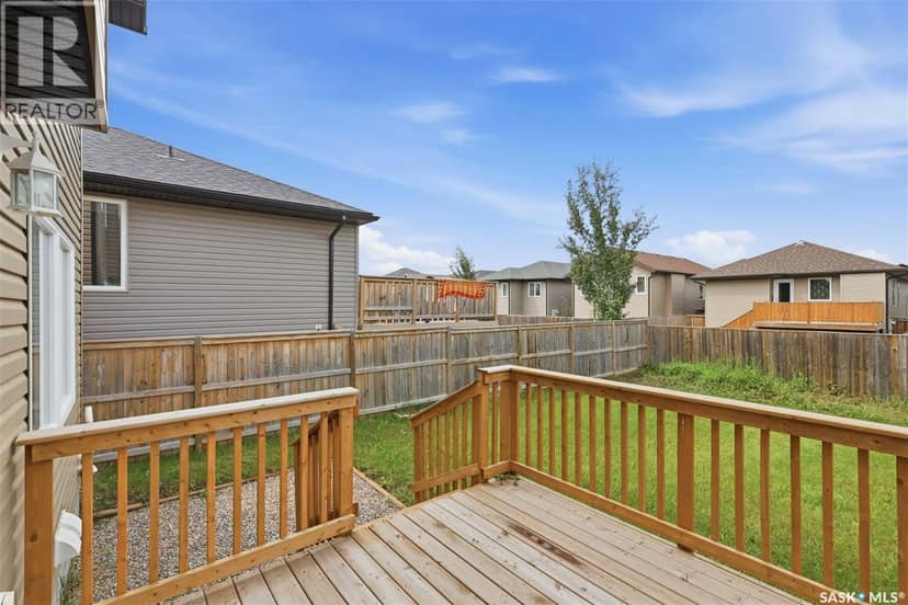 150 Henick CRESCENT — photo 26 of 35