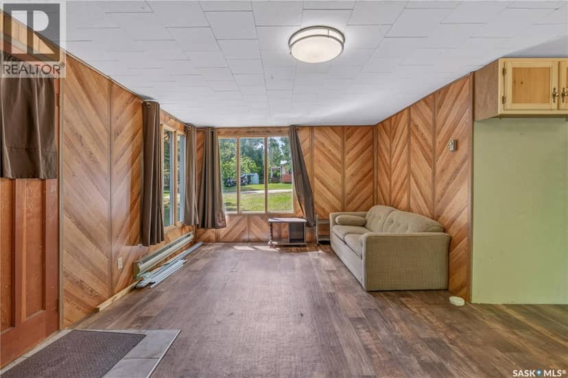 8 Mallard AVENUE — photo 10 of 29