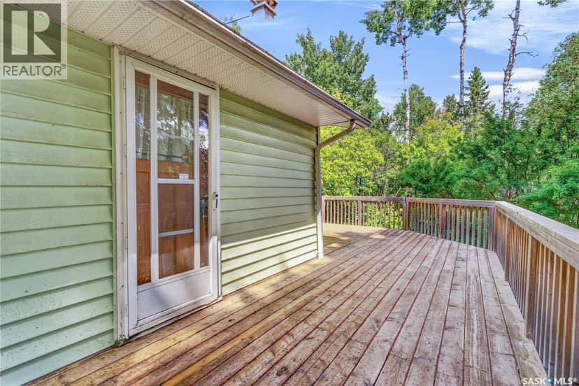 8 Mallard AVENUE — photo 2 of 29