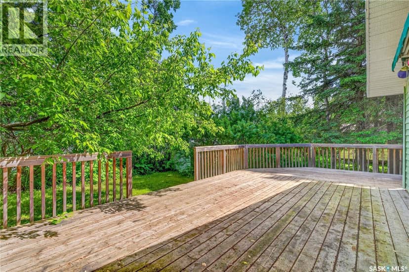 8 Mallard AVENUE — photo 6 of 29
