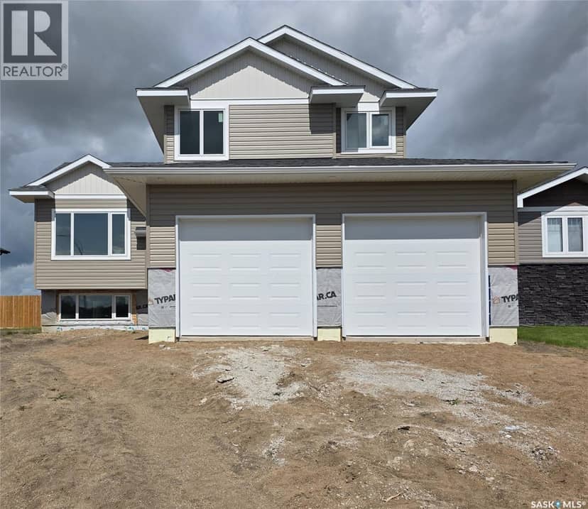 719 Doghide DRIVE — photo 1 of 7