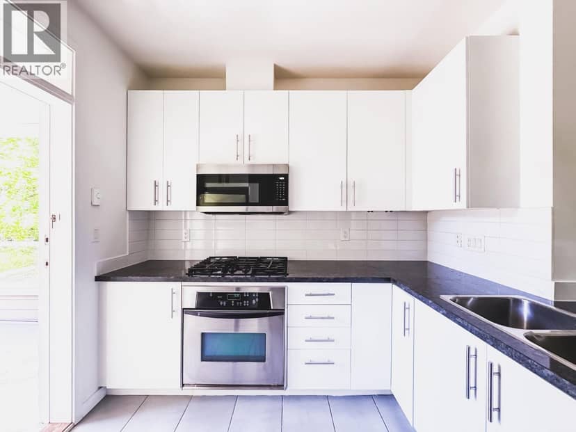 210 3651 Foster Avenue, Vancouver, photo 8