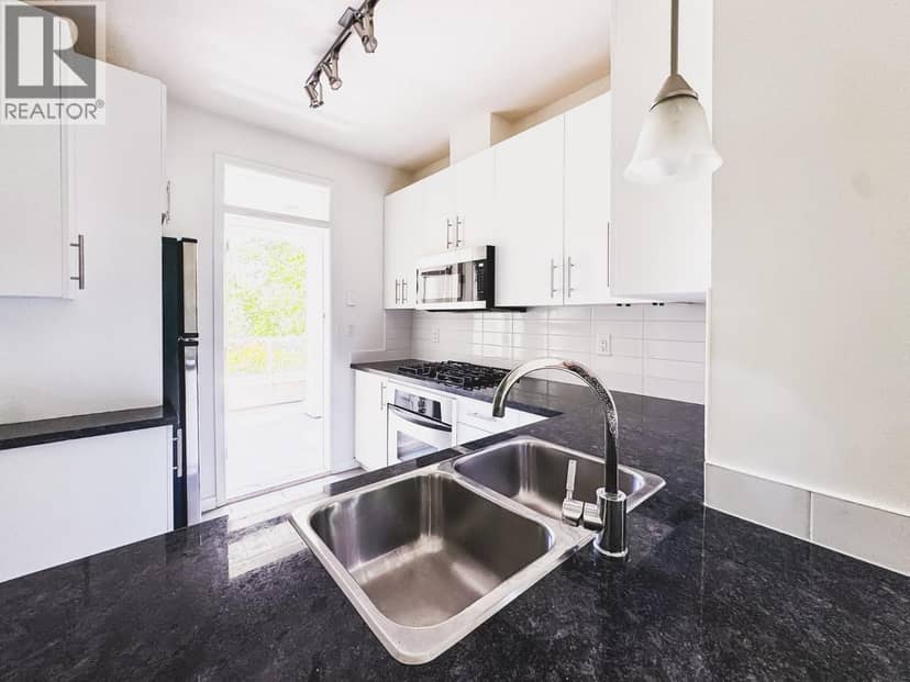 210 3651 Foster Avenue, Vancouver, photo 7
