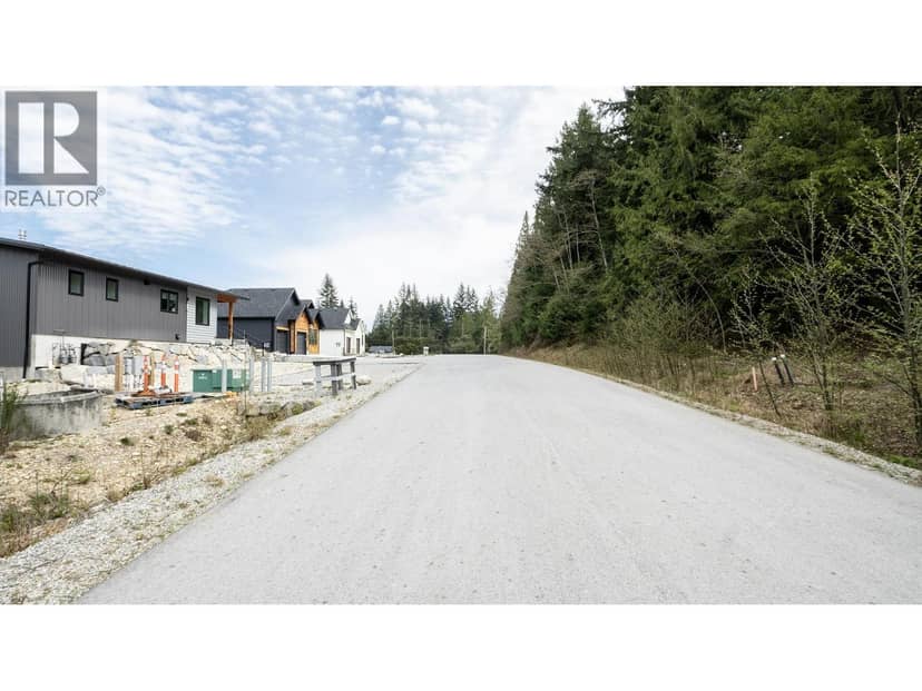 1221 CASTLE ROAD, Gibsons, photo 5