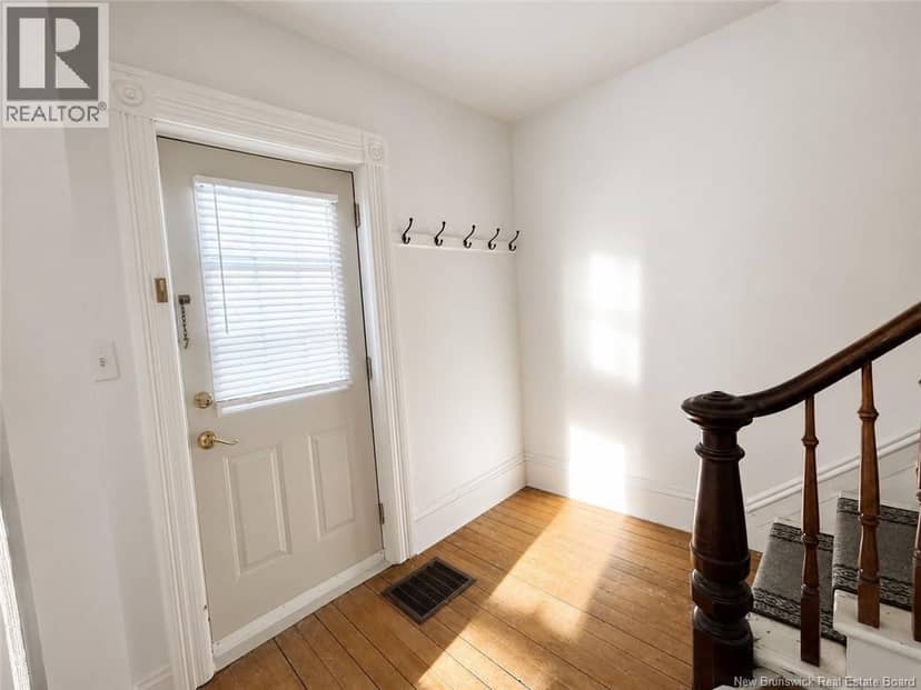 16 Highfield Street — photo 5 of 13