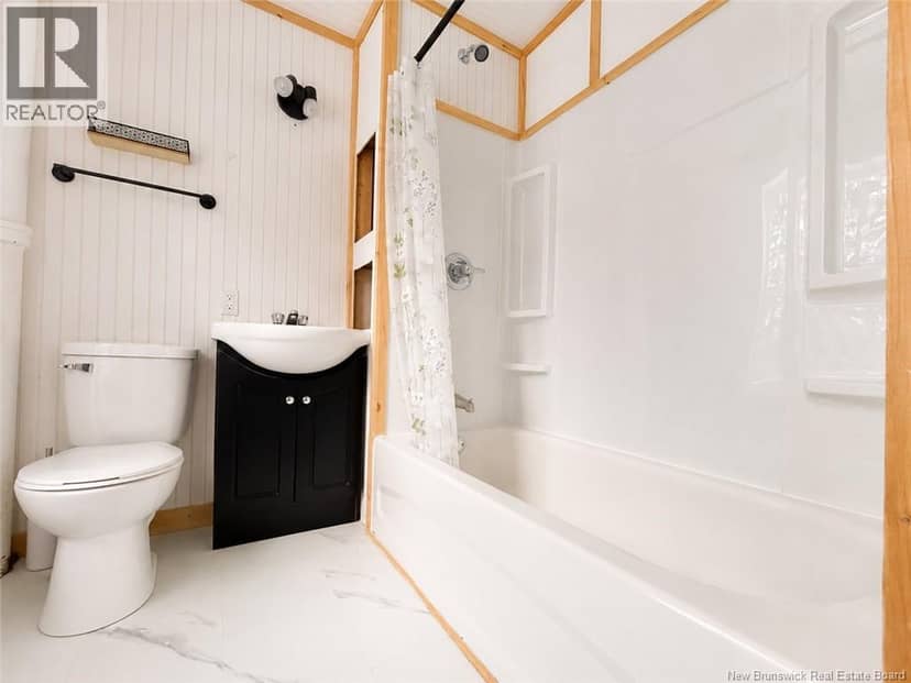 16 Highfield Street — photo 7 of 13