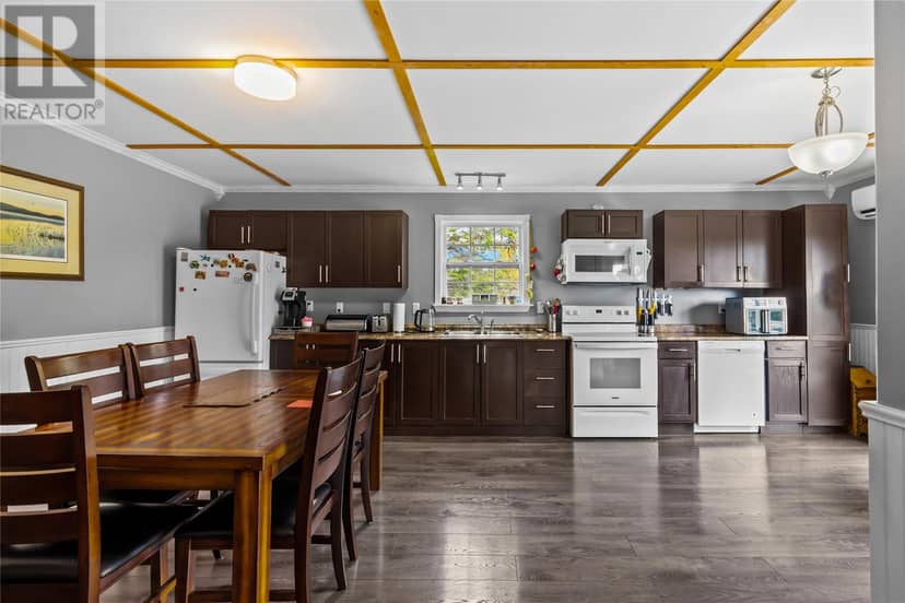 9 Fox Marsh Road — photo 11 of 33