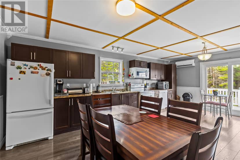 9 Fox Marsh Road — photo 12 of 33