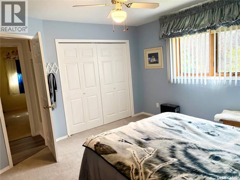 230 Augusta PLACE — photo 17 of 32