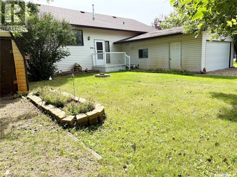 230 Augusta PLACE, Good Spirit Lake, photo 4