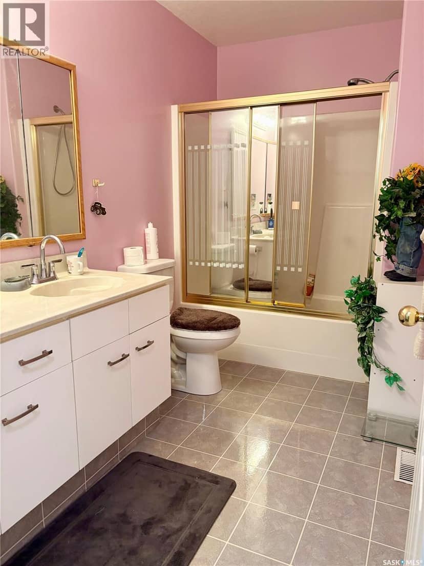 230 Augusta PLACE — photo 19 of 32