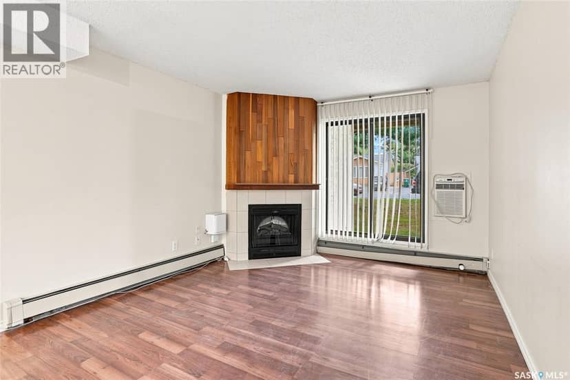 614 310 Stillwater DRIVE — photo 10 of 26