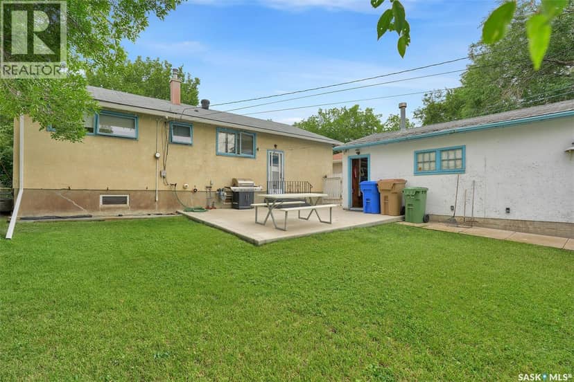 4825 Sherwood DRIVE — photo 34 of 39