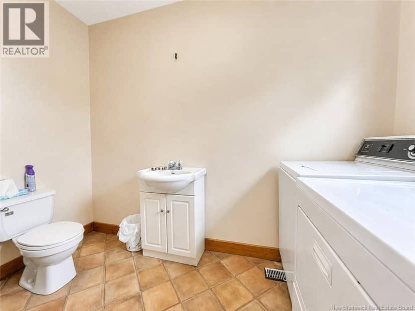 115-123 Pond Shore Road — photo 31 of 40