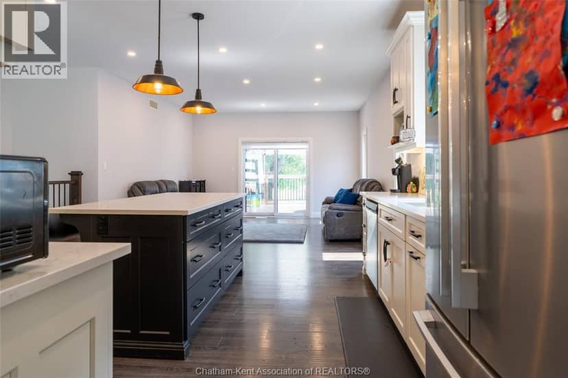 339 OAK STREET West — photo 11 of 40