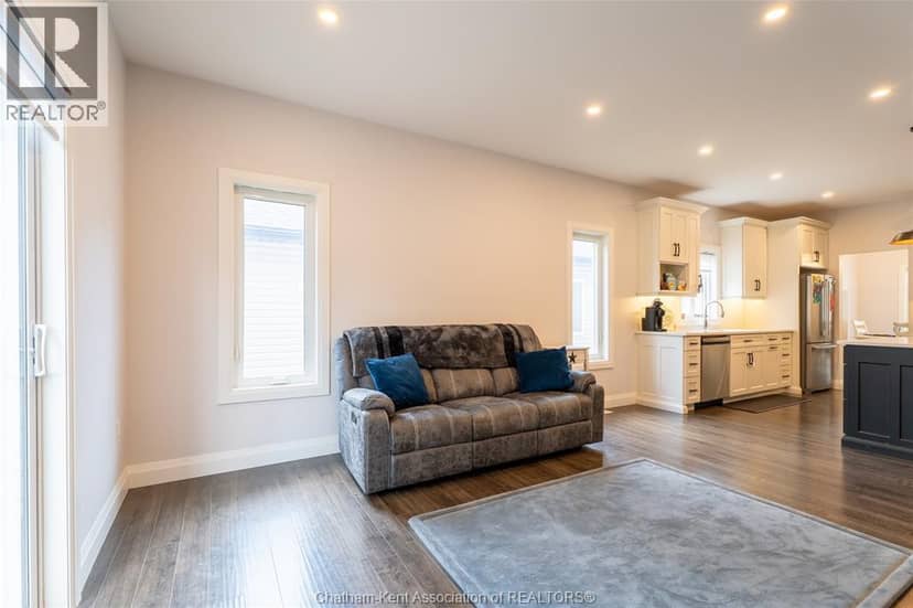 339 OAK STREET West — photo 13 of 40