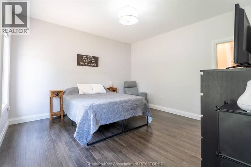 339 OAK STREET West — photo 21 of 40