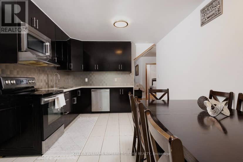 6 Elmhurst Drive — photo 18 of 40