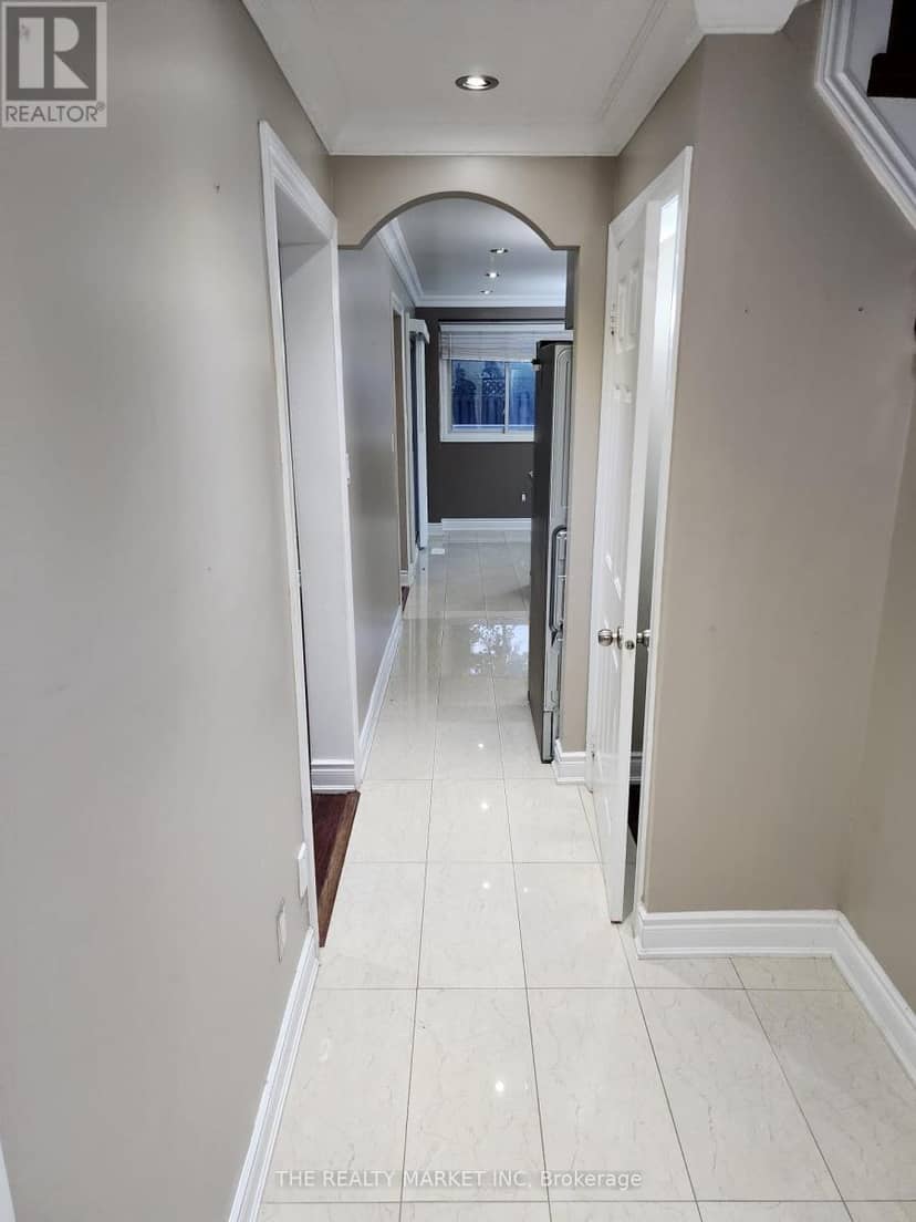 102 William Stephenson Drive — photo 5 of 11