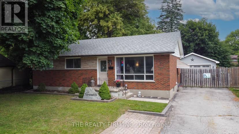 82 Langton Road — photo 1 of 40