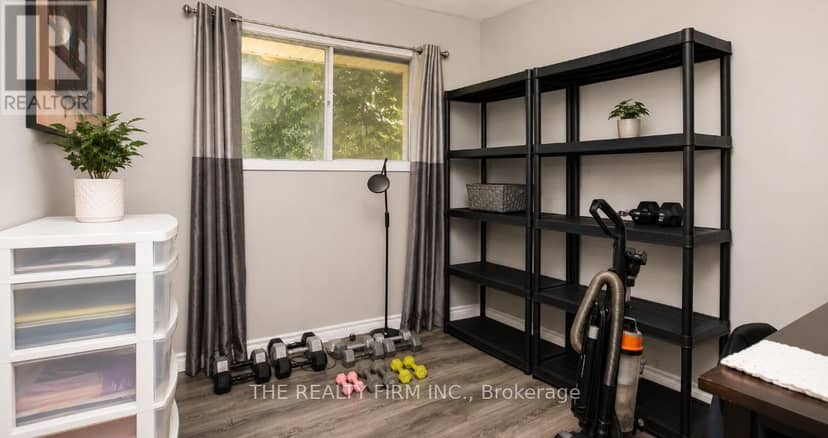 82 Langton Road — photo 14 of 40