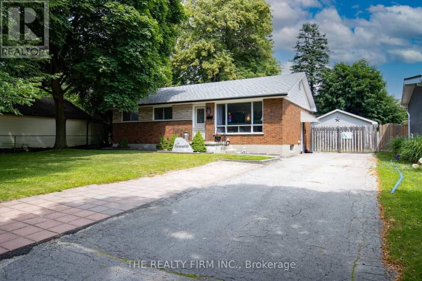 82 Langton Road — photo 2 of 40