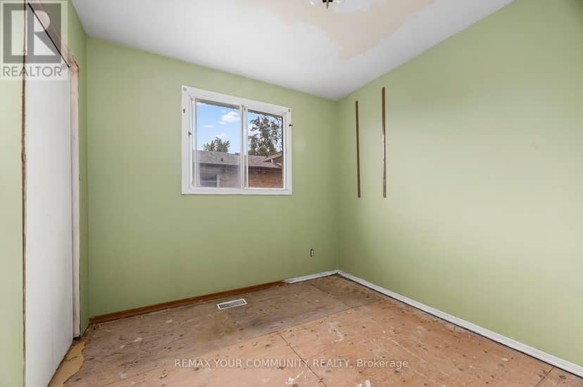 566 Highland Crescent — photo 9 of 40