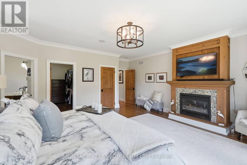 2055 Forest Valley Drive — photo 15 of 40