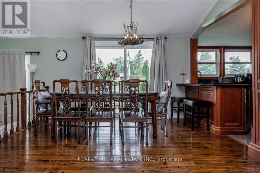 21 Pinetree Court — photo 12 of 40