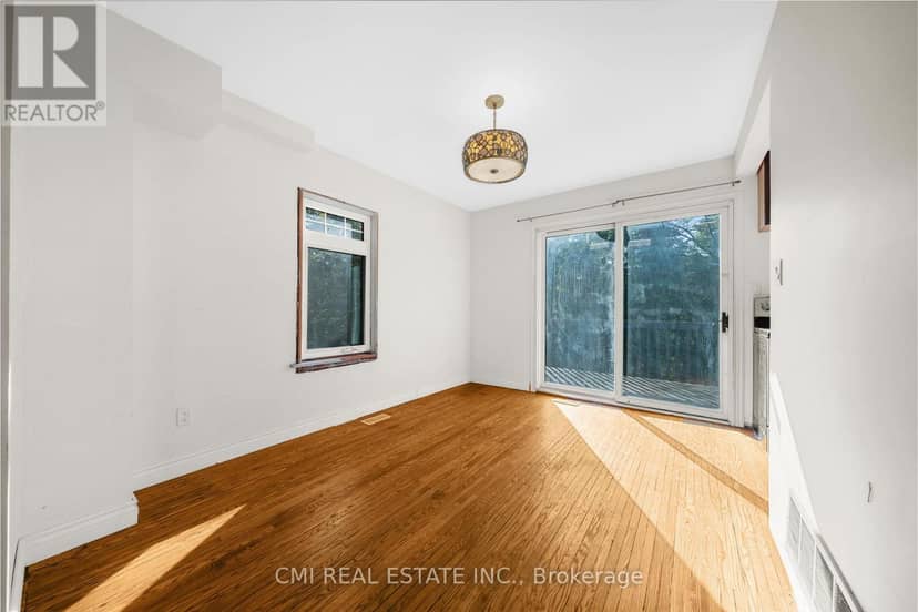43 Perry Street — photo 10 of 40