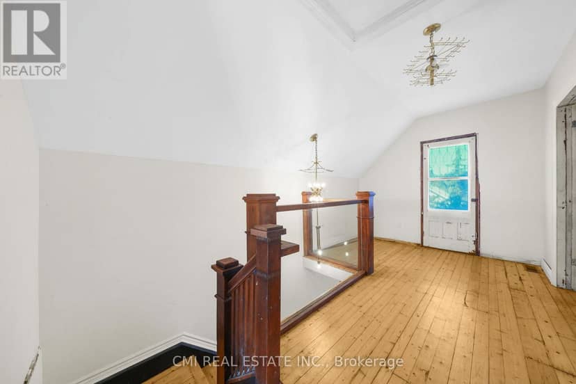 43 Perry Street — photo 19 of 40