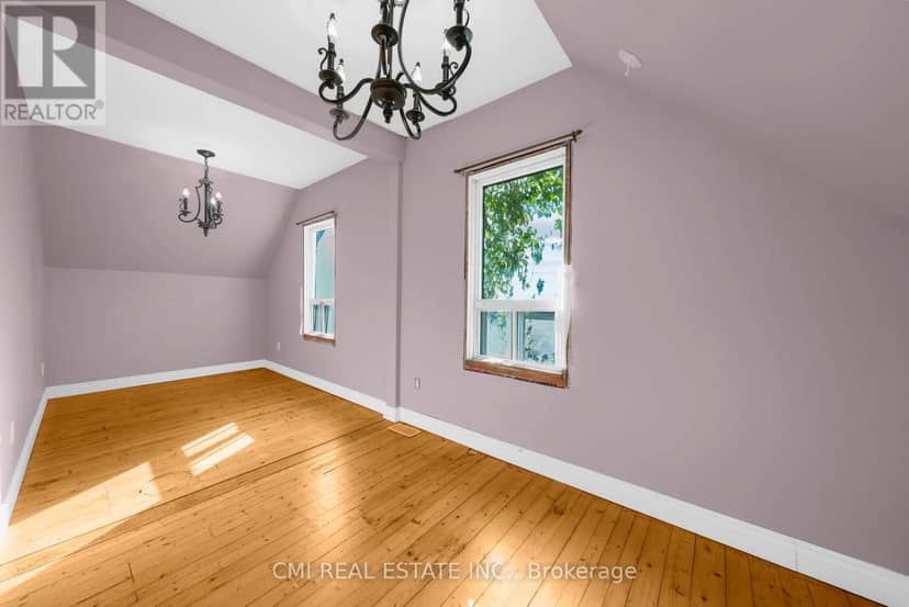 43 Perry Street — photo 23 of 40